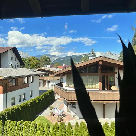 Daire Haus Margot By Monicare Seefeld in Tirol